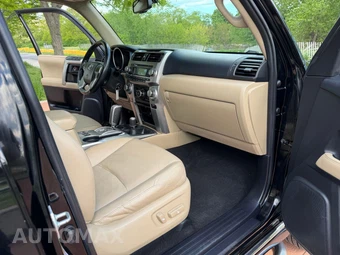 2010 Toyota 4Runner SR5 - miniatura 47