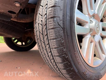 2010 Toyota 4Runner SR5 - miniatura 75