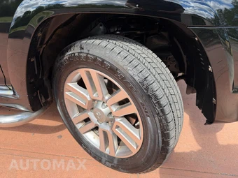 2010 Toyota 4Runner SR5 - miniatura 77