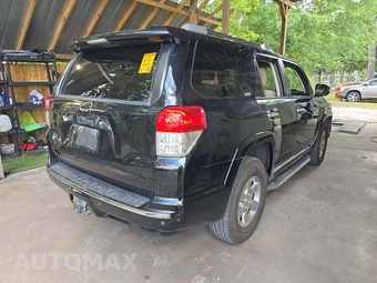 2010 Toyota 4Runner SR5 – miniatura 3