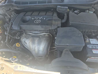 2010 Toyota Camry – miniatura 15