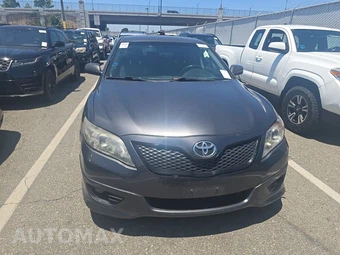 2010 Toyota Camry – miniatura 2