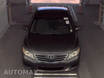 2010 Toyota Camry - miniatura 2