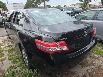 2010 Toyota Camry – miniatura 2