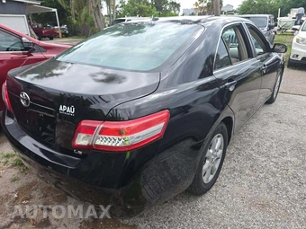 2010 Toyota Camry – miniatura 3