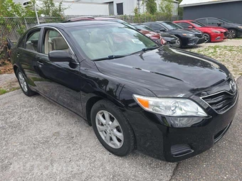 2010 Toyota Camry – miniatura 4