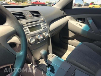 2010 Toyota Camry – miniatura 10