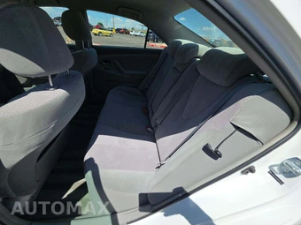 2010 Toyota Camry – miniatura 13