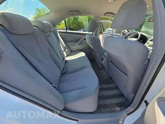 2010 Toyota Camry – miniatura 16