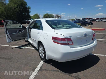 2010 Toyota Camry – miniatura 2