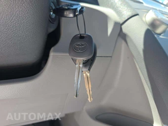 2010 Toyota Camry – miniatura 8