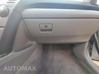 2010 Toyota Camry LE - miniatura 16