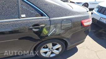 2010 Toyota Camry LE - miniatura 21