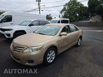2010 Toyota Camry LE