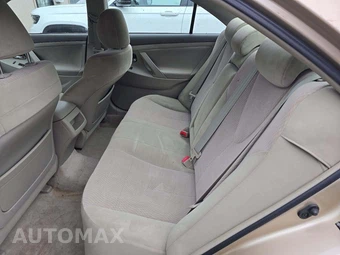 2010 Toyota Camry LE - miniatura 13
