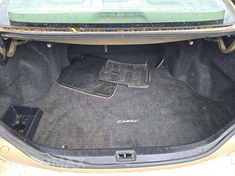 2010 Toyota Camry LE - miniatura 14
