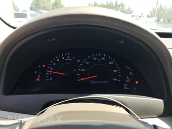 2010 Toyota Camry LE – miniatura 12