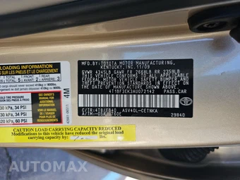 2010 Toyota Camry LE – miniatura 14