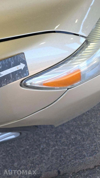 2010 Toyota Camry LE – miniatura 19