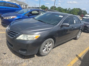 2010 Toyota Camry LE