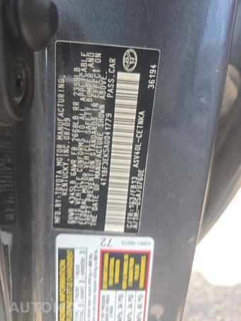 2010 Toyota Camry LE – miniatura 14