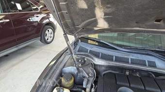 2010 Toyota Camry LE – miniatura 33