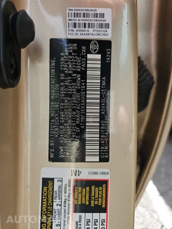 2010 Toyota Camry LE - miniatura 14