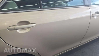 2010 Toyota Camry LE - miniatura 18