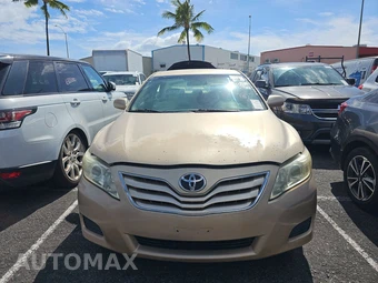 2010 Toyota Camry LE - miniatura 2