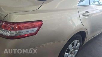 2010 Toyota Camry LE - miniatura 24