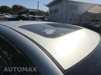2010 Toyota Camry LE – miniatura 12