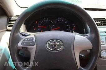 2010 Toyota Camry LE - miniatura 22