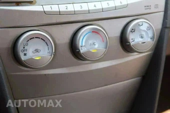 2010 Toyota Camry LE - miniatura 23