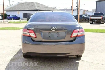 2010 Toyota Camry LE - miniatura 30