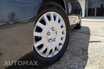 2010 Toyota Camry LE - miniatura 35