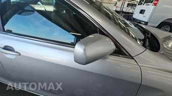 2010 Toyota Camry LE – miniatura 25
