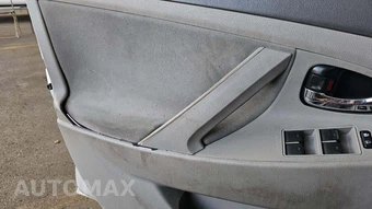 2010 Toyota Camry LE – miniatura 33