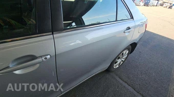 2010 Toyota Camry LE – miniatura 45
