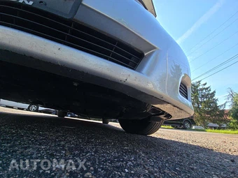 2010 Toyota Camry LE – miniatura 18
