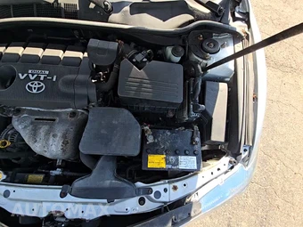 2010 Toyota Camry LE – miniatura 25