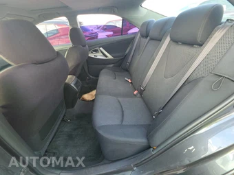 2010 Toyota Camry SE – miniatura 13