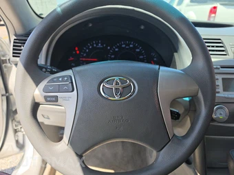 2010 Toyota Camry SE - miniatura 16