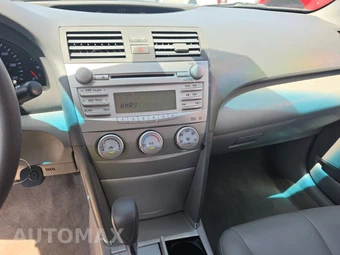 2010 Toyota Camry SE - miniatura 17