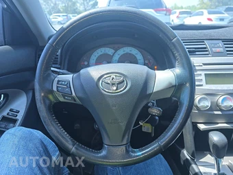 2010 Toyota Camry SE - miniatura 10