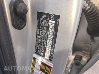 2010 Toyota Camry SE - miniatura 14