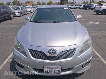 2010 Toyota Camry SE - miniatura 2
