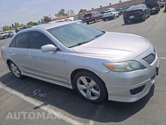 2010 Toyota Camry SE - miniatura 3