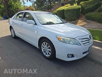 2010 Toyota Camry XLE - miniatura 4