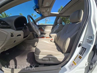 2010 Toyota Camry XLE - miniatura 6