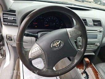 2010 Toyota Camry XLE - miniatura 10